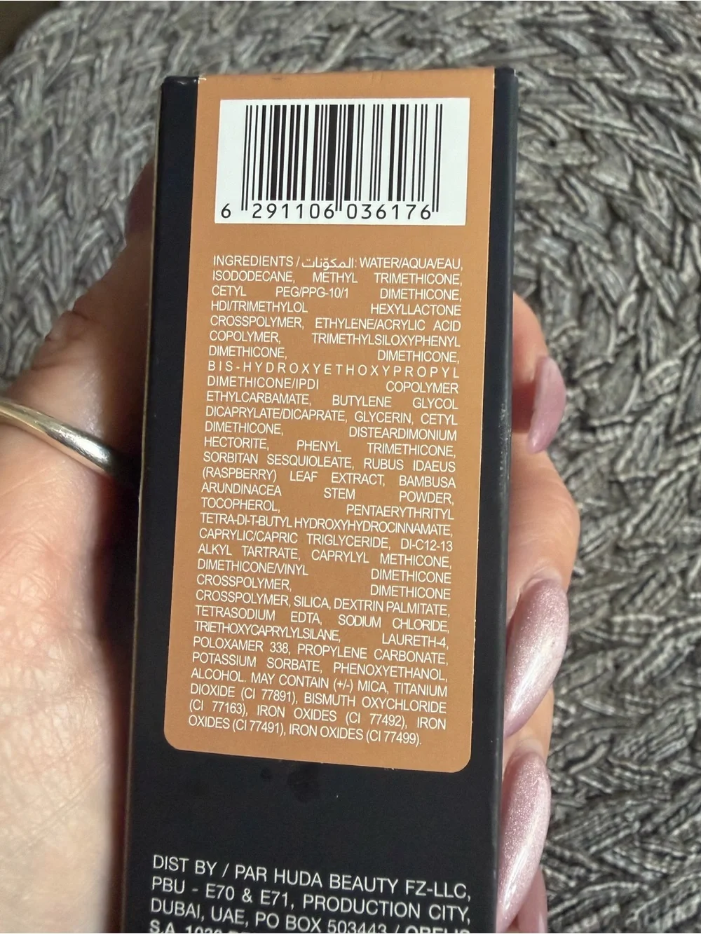 HUDA BEAUTY FauxFilter Luminous Matte Liquid Foundation - latte color